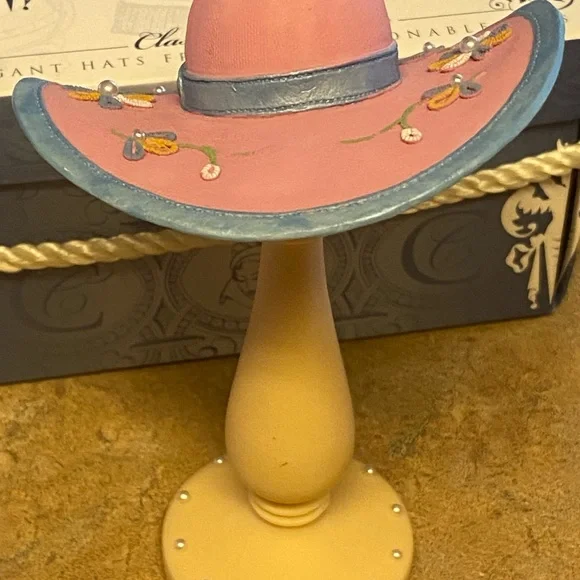 Miniature Hat, Purse, and Shoe “Felicity” with original Boxes - Picture 2 of 14